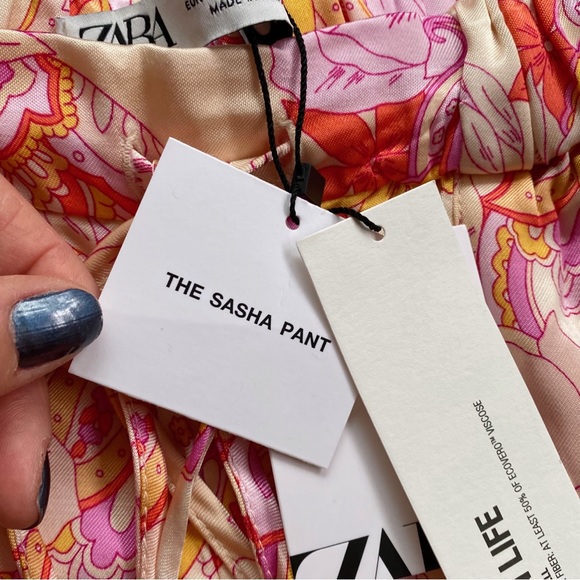 🌸 ZARA PINK MULTI PRINTED SATIN HIGH WAIST ANKLE TIE BAGGY ‘THE SASHA’ PANTS! - Picture 10 of 16